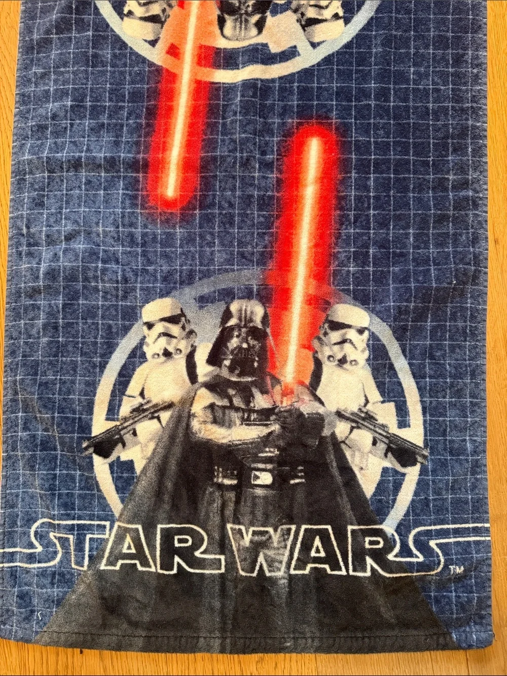 Star Wars Darth Vader Stormtrooper Bath Beach Towel Blue Red Lightsaber